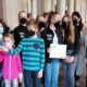 Kinder bekommen ersten Friedenspreis St. Georg. © Stadt Bocholt