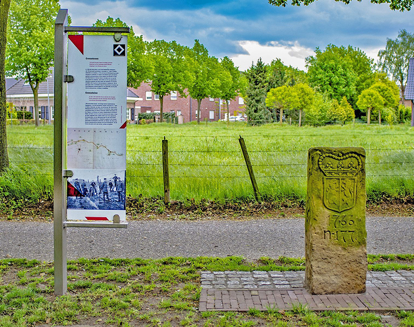 Historischer Wappengrenzstein (Joop van Reeken)