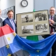 Die Fotogalerie ist eröffnet. V.l.n.r. Burgemeester Stapelkamp, Johannes Hoven, Landrad Dr. Zwicker, Bürgermeister Kerkhoff, Henrik Nagel-Fellerhoff und Freek Diersen, Foto: GBA/Joop van Reeken